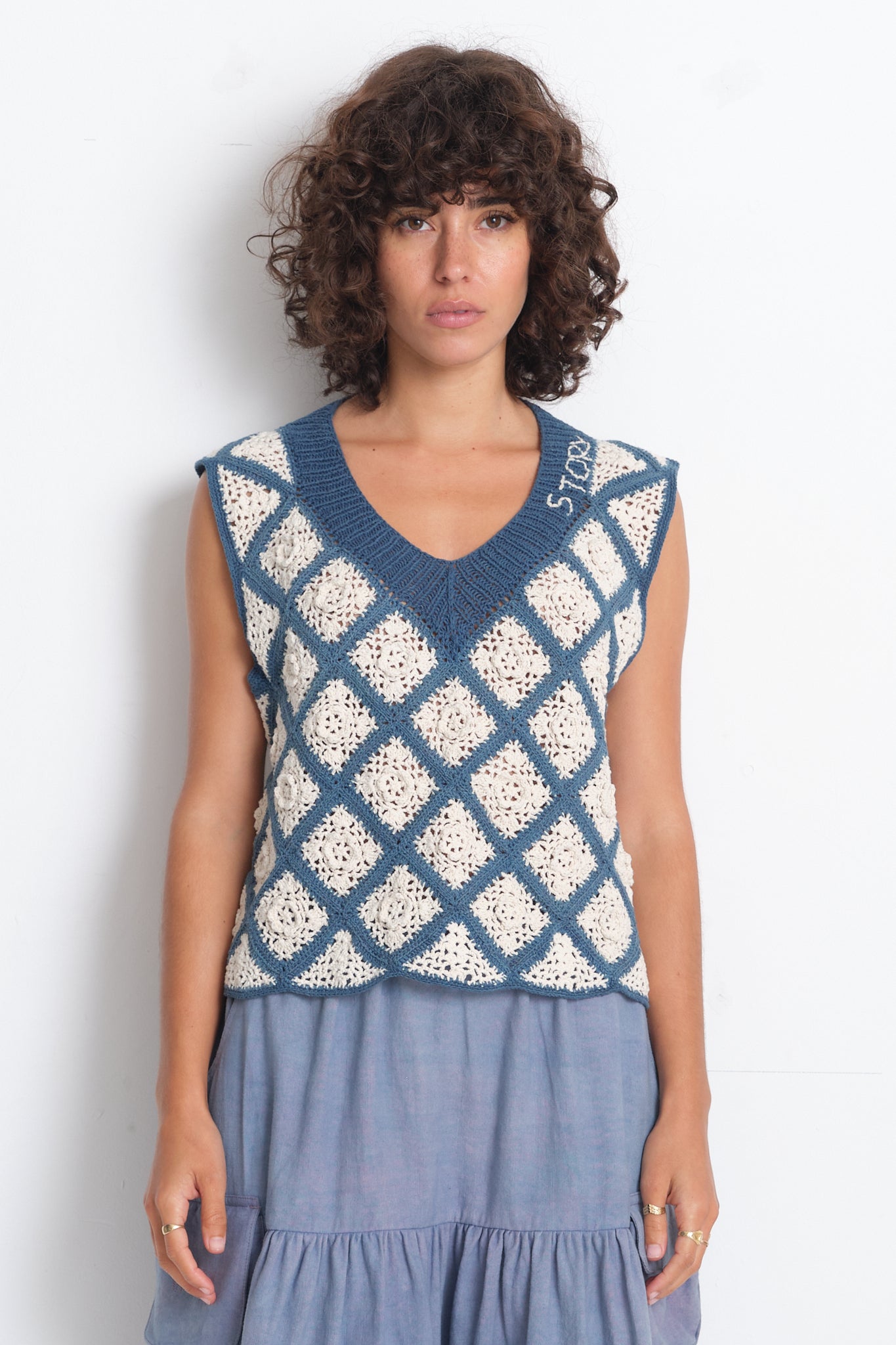 Story Mfg. Tea Crochet-knit Cotton Vest - Purple Georgian